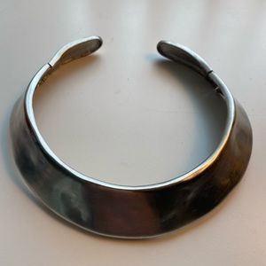 Vintage Les Bernard Vo Collar Hammered Necklace